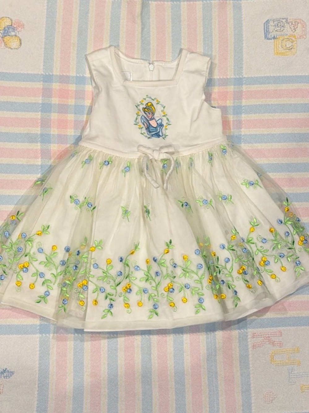 Vintage Y2K Disney Store Cinderella Embroidered Tulle Dress 2T